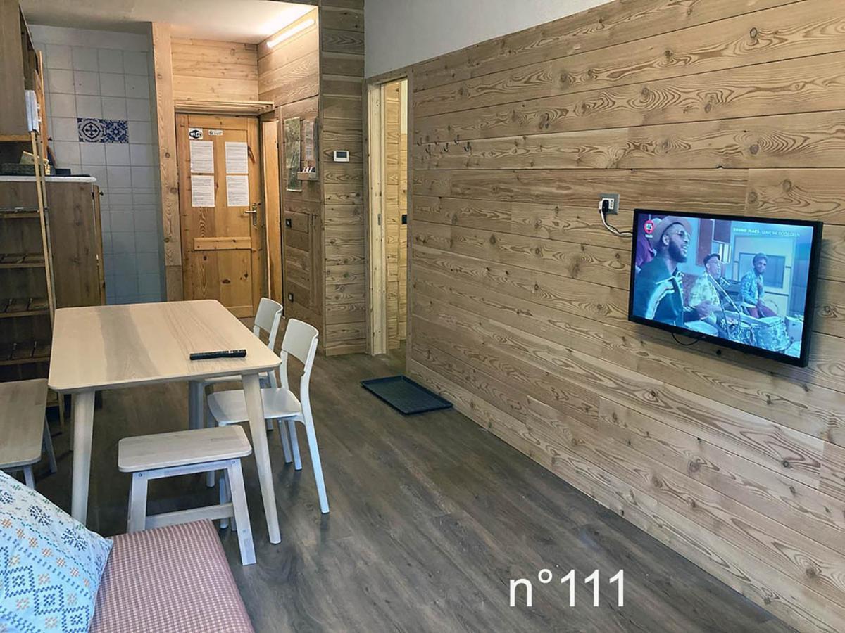 House Cervinia Apartments เบรยล์-แชร์วิเนีย ภายนอก รูปภาพ
