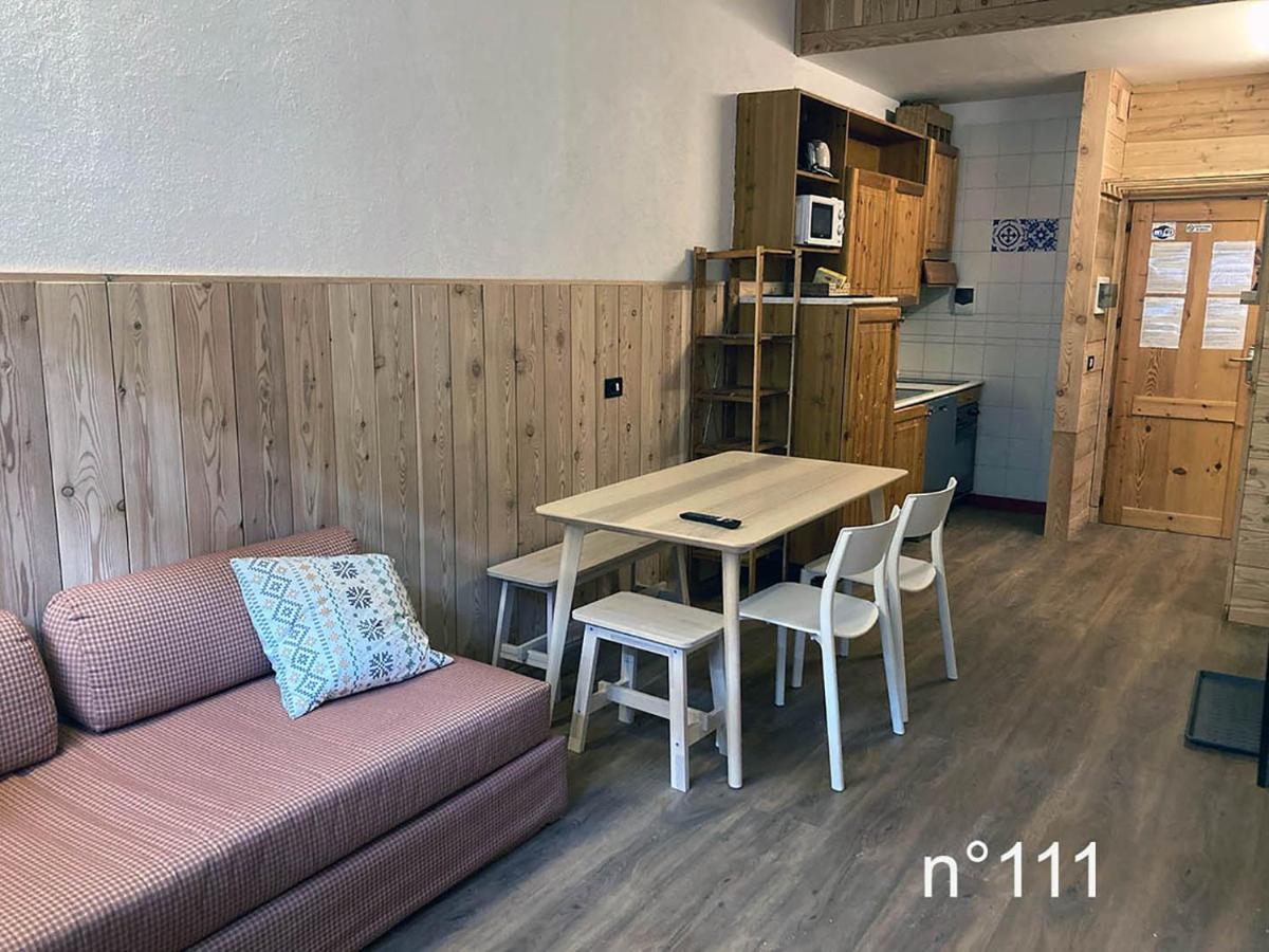House Cervinia Apartments เบรยล์-แชร์วิเนีย ภายนอก รูปภาพ