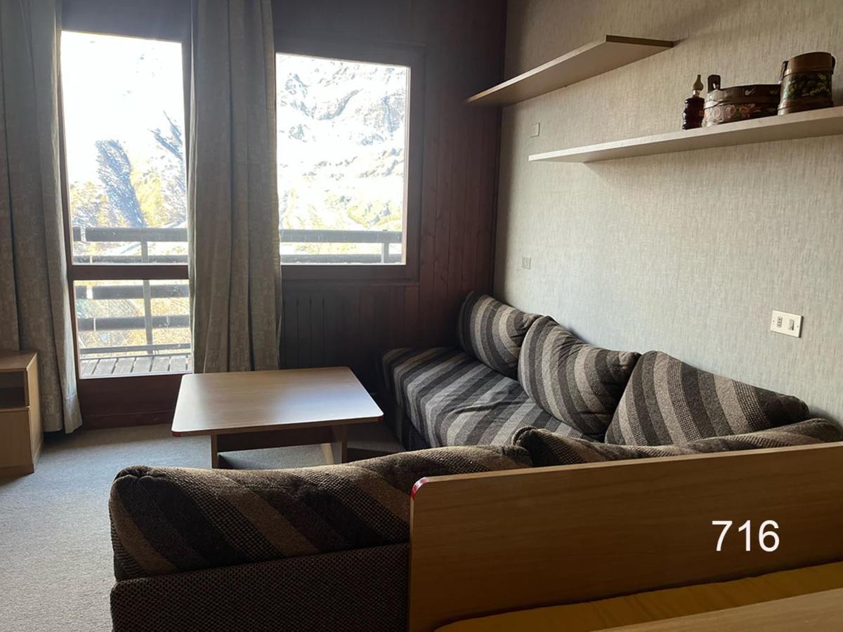 House Cervinia Apartments เบรยล์-แชร์วิเนีย ภายนอก รูปภาพ
