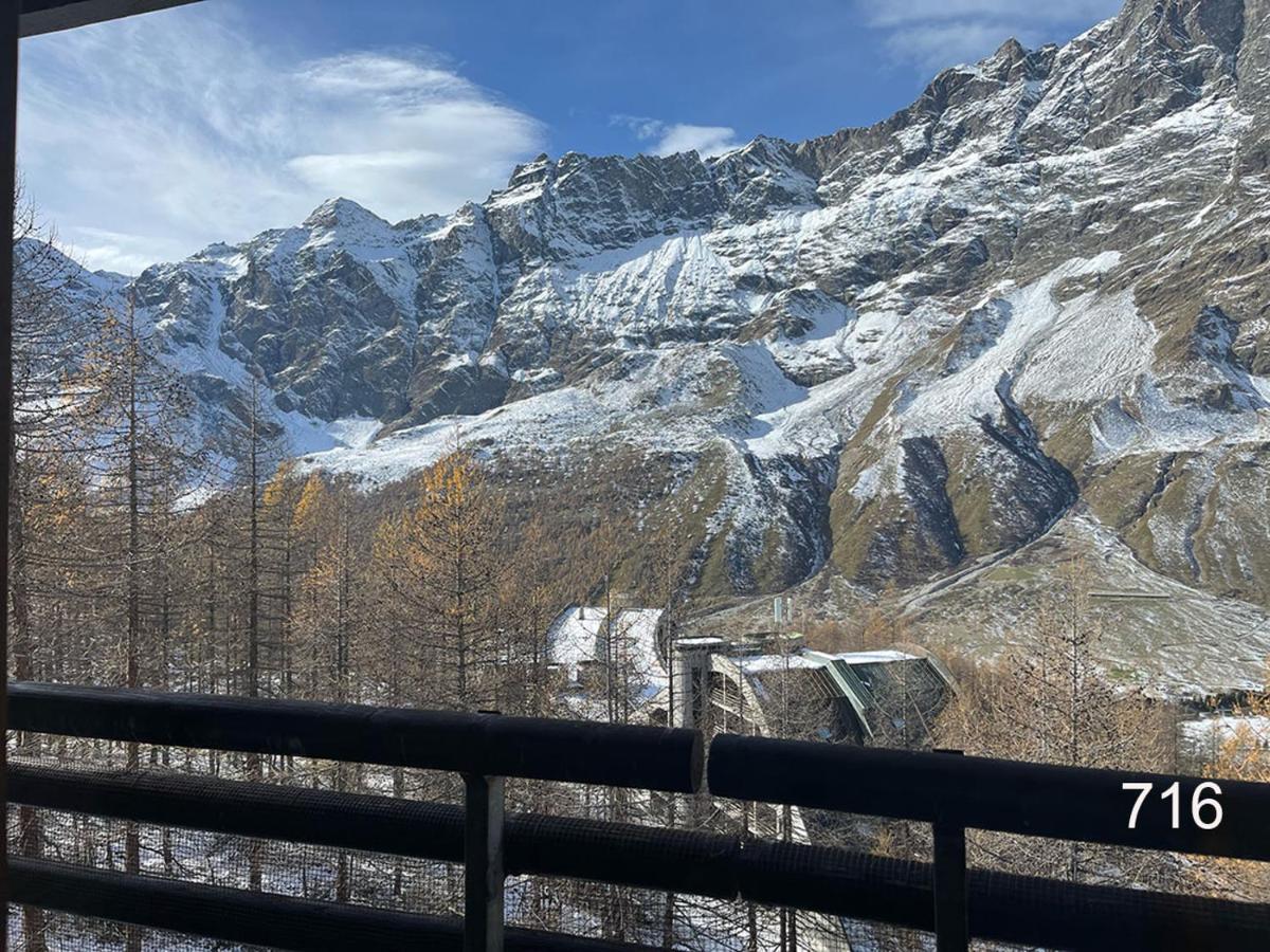 House Cervinia Apartments เบรยล์-แชร์วิเนีย ภายนอก รูปภาพ